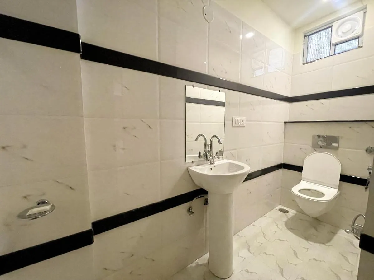 ***  Hotel Kartikey - Nearby Monsoon Palace 인도